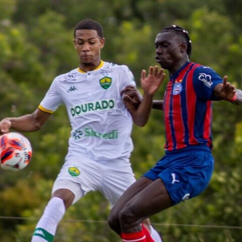 Imagem do artigo Com 12 desfalques, Bahia tropeça fora de casa e larga atrás no Brasileiro Sub-20