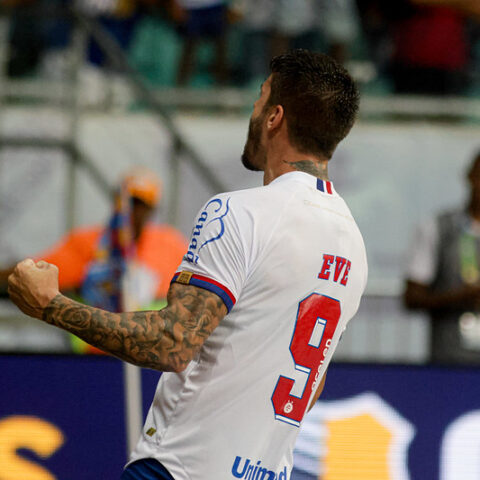 Imagem do artigo De volta ao Esquadrão? Bahia negocia retorno do atacante Everaldo para 2026