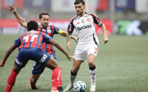 Imagem do artigo Sem celular e com concentração antecipada: técnico impõe novas regras no Flamengo