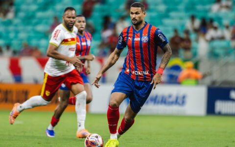 Imagem do artigo De pênalti e para a história: Willian José ultrapassa Everaldo e entra no top 4 da Fonte Nova
