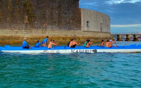Imagem do artigo Canoagem havaiana vira febre nas orlas de Salvador