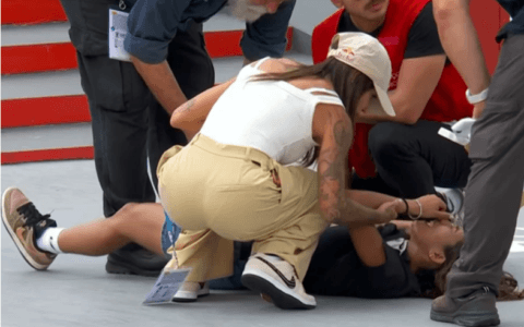 Imagem do artigo Rayssa Leal sofre queda forte e fica fora do pódio no Mundial de Skate em São Paulo