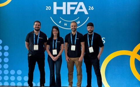 Imagem do artigo CEO da Rede Alpha Fitness palestra em evento internacional na Califórnia