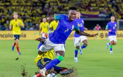 Imagem do artigo Alerta na Seleção! Vini Jr. aparece mancando e vira dúvida para amistoso contra a Croácia