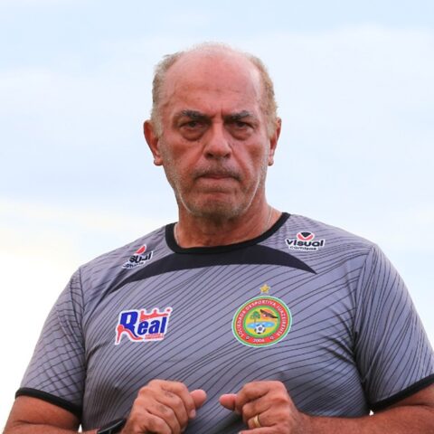 Imagem do artigo Técnico da Juazeirense é hospitalizado após mal-estar; clube atualiza estado