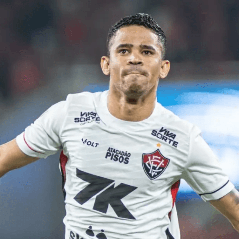 Imagem do artigo Vitória perde por 2 a 1 e decide vaga no Barradão