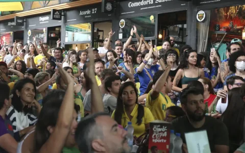 Imagem do artigo Vai ter aula na Copa? Veja o que pode mudar nos dias de jogos do Brasil