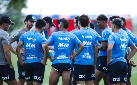 Imagem do artigo De olho no G-4, Bahia muda time e ganha reforços para enfrentar o São Paulo