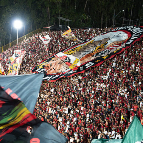 Imagem do artigo Vitória enfrenta velho algoz Ceará em busca de vaga na semifinal