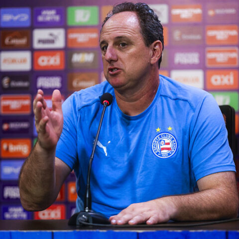 Imagem do artigo Pressionado no Bahia, Rogério Ceni abre o jogo sobre possível demissão após protestos
