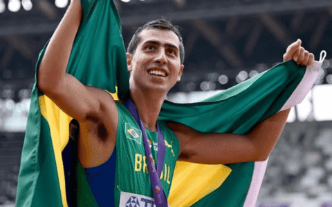 Imagem do artigo Superação e medalha: Caio Bonfim conquista prata após susto