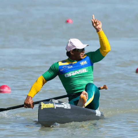 Imagem do artigo Isaquias Queiroz brilha na Hungria e conquista a prata