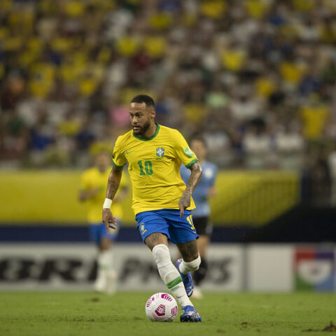 Imagem do artigo CBF confirma lesão de Neymar e craque pode perder início da Copa do Mundo