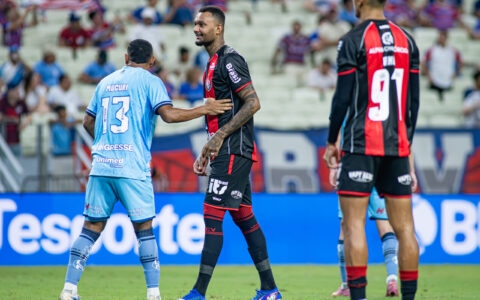 Imagem do artigo Vitória está a um empate do título: veja onde assistir à final contra o Fortaleza e as escalações