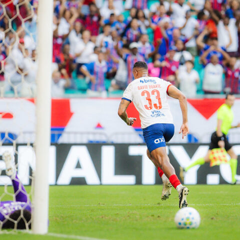 Imagem do artigo Bahia empata com Corinthians em duelo brigado na Arena Fonte Nova