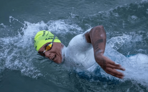 Imagem do artigo Ana Marcela Cunha bate recorde sul-americano na travessia do Canal da Mancha