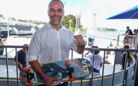 Imagem do artigo Augusto celebra inauguração do Skatepark do Subúrbio, primeiro do Brasil com certificação da World Skat