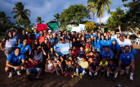 Imagem do artigo Bahia promove Copa do Mundo para crianças e emociona pais e atletas