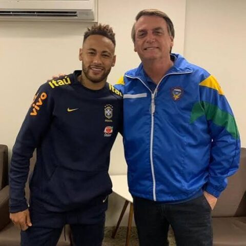 Imagem do artigo “Neymarfobia”? Eduardo Bolsonaro reage à Globo e compara Neymar ao pai após queda do Brasil na Copa