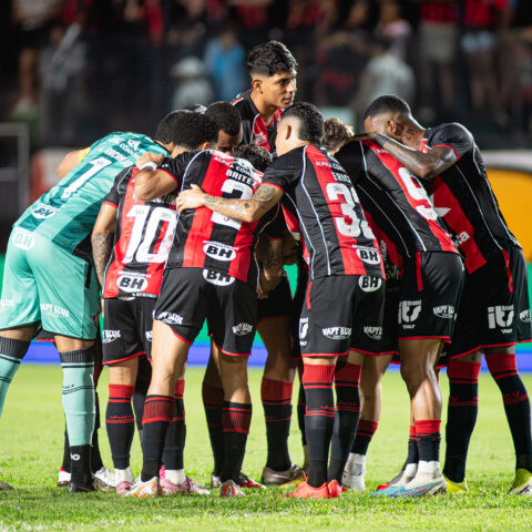 Imagem do artigo Desfalque preocupante! Vitória perde capitão para Ba-Vi deste domingo