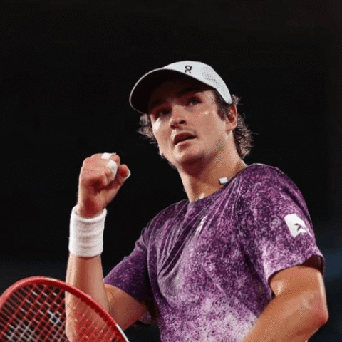 Imagem do artigo João Fonseca supera Tsitsipas e avança no Masters 1000 de Montreal com atuação consistente