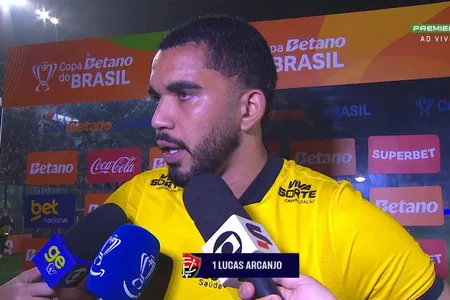 Imagem do artigo Com um a mais, Vitória perde para o Vasco e Arcanjo desabafa: “Inexplicável”