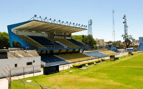 Imagem do artigo Estádio mais antigo do Brasil pode ganhar prédios integrados às arquibancadas após projeto de R$ 240 milhões